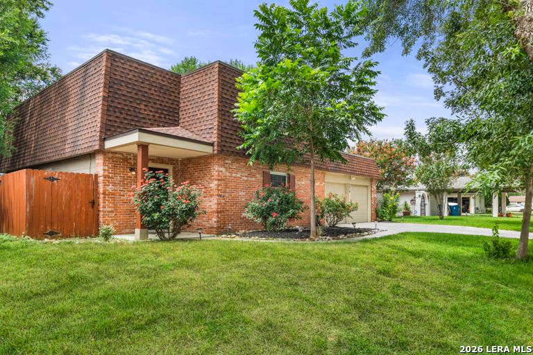4818 Bill Anders Drive Kirby TX 78219
