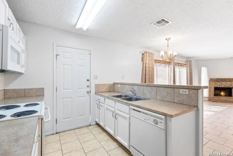 8430 Cranberry San Antonio TX 78254