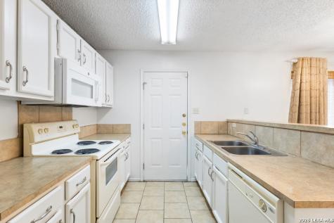 8430 Cranberry San Antonio TX 78254