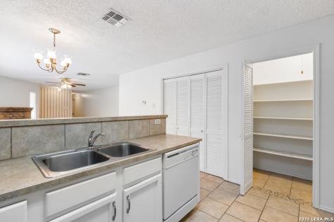 8430 Cranberry San Antonio TX 78254