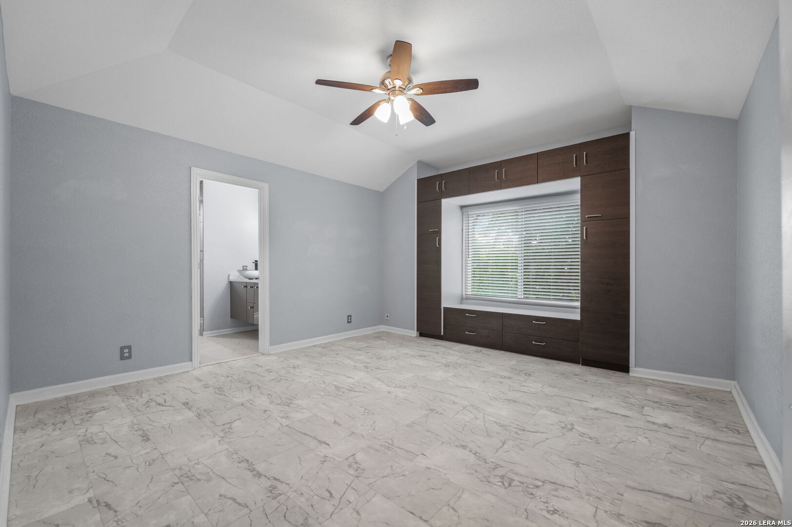 9323 Bowen Drive San Antonio TX 78250
