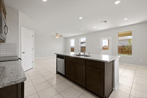 10119 Jardin Verde San Antonio TX 78224