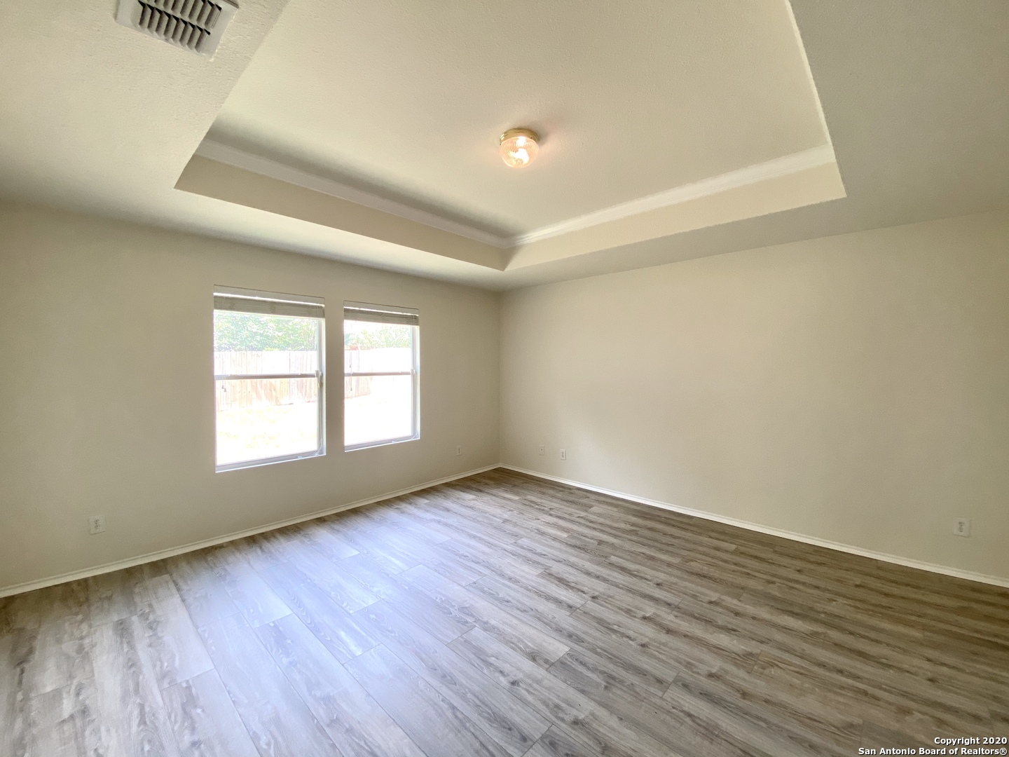 16511 Caballo Valley Selma TX 78154