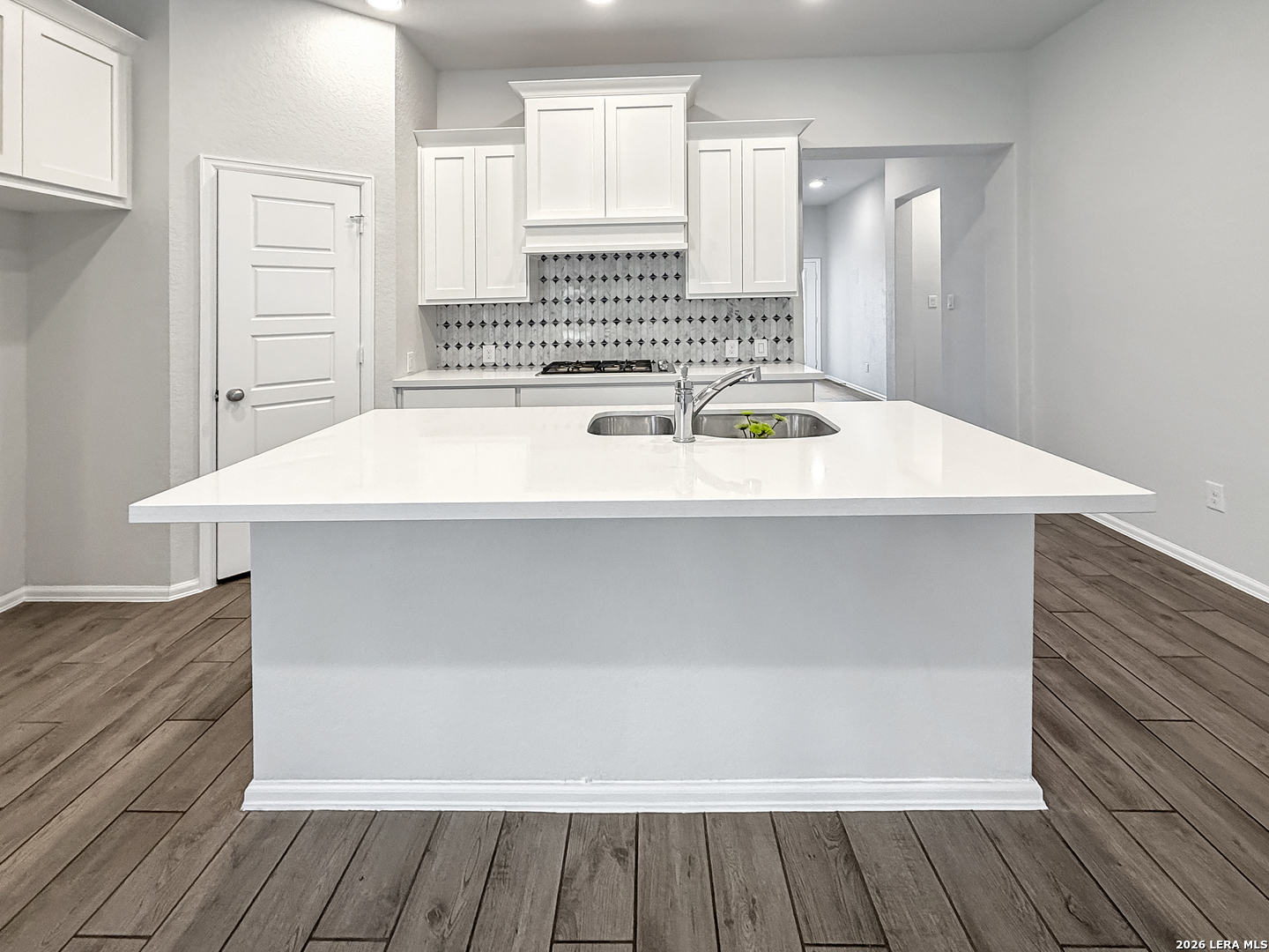 2810 High Castle San Antonio TX 78245