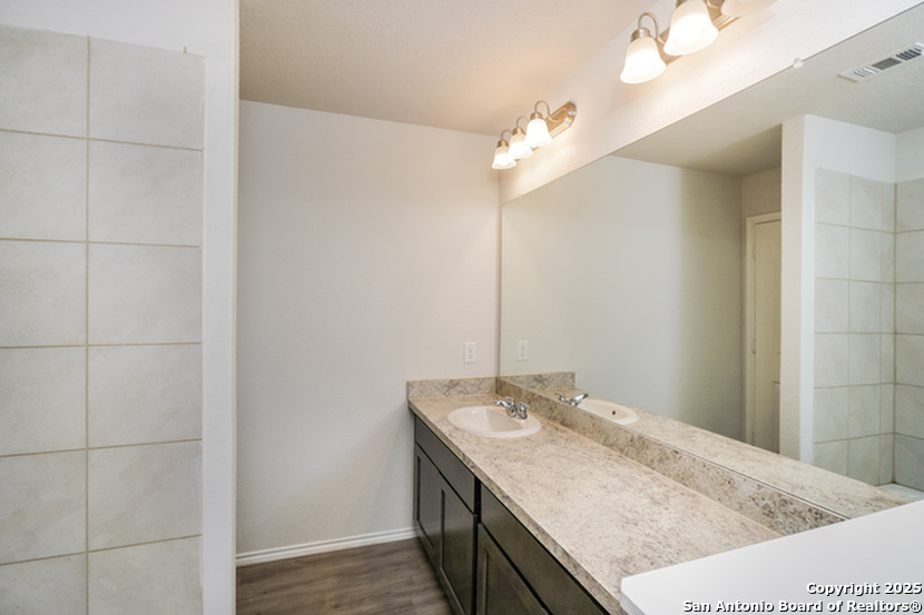 9419 Dogwood Hill San Antonio TX 78211