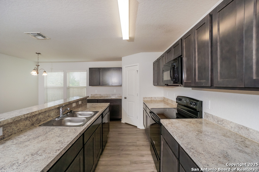 9419 Dogwood Hill San Antonio TX 78211