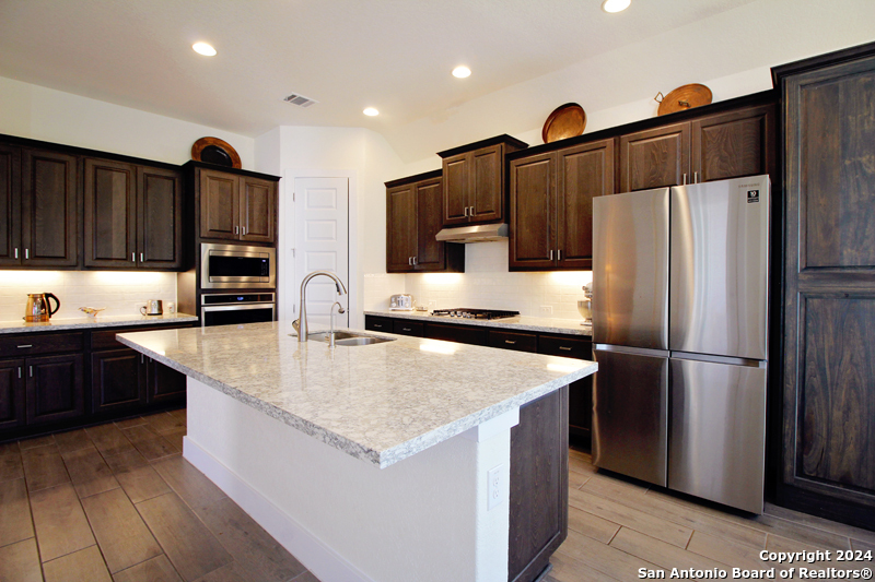 11811 Hollering Pass Schertz TX 78154