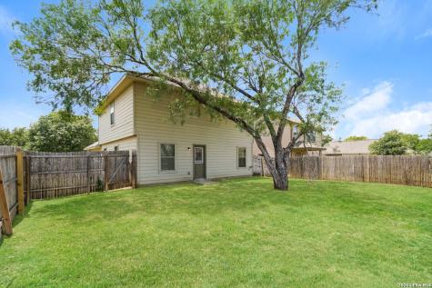 10210 Hunters Pond San Antonio TX 78224