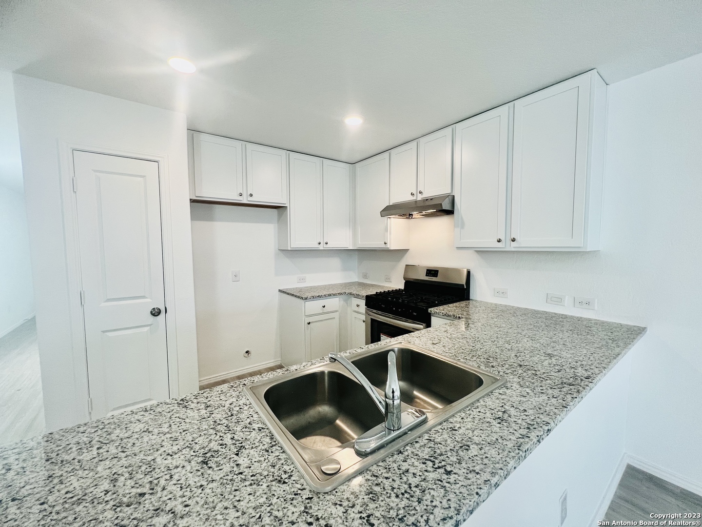 2906 Millikan Drive Converse TX 78109