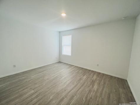 2906 Millikan Drive Converse TX 78109