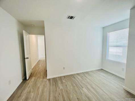 2906 Millikan Drive Converse TX 78109