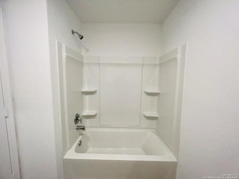 2906 Millikan Drive Converse TX 78109