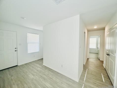 2906 Millikan Drive Converse TX 78109