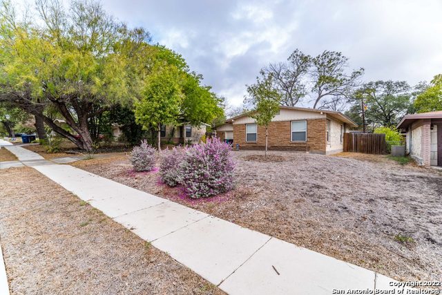 467 Shannon Lee Street San Antonio TX 78216