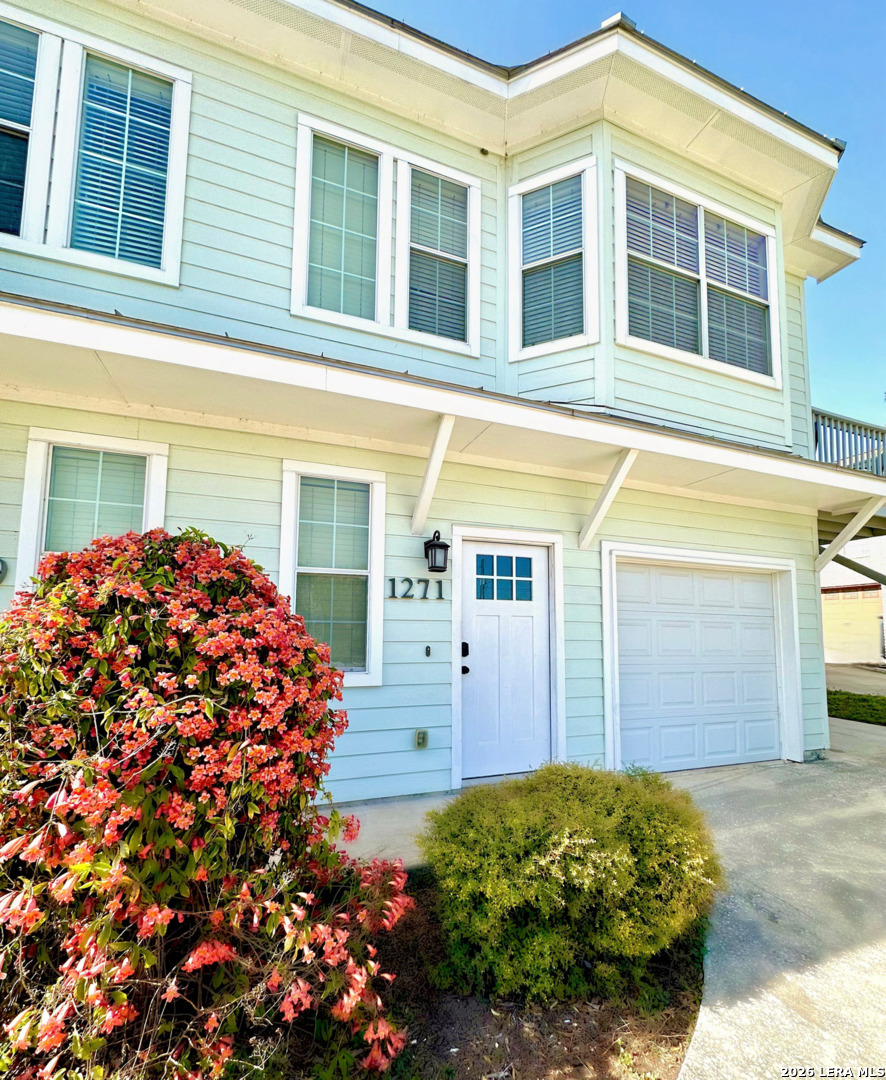 1271 E Common Street New Braunfels TX 78130