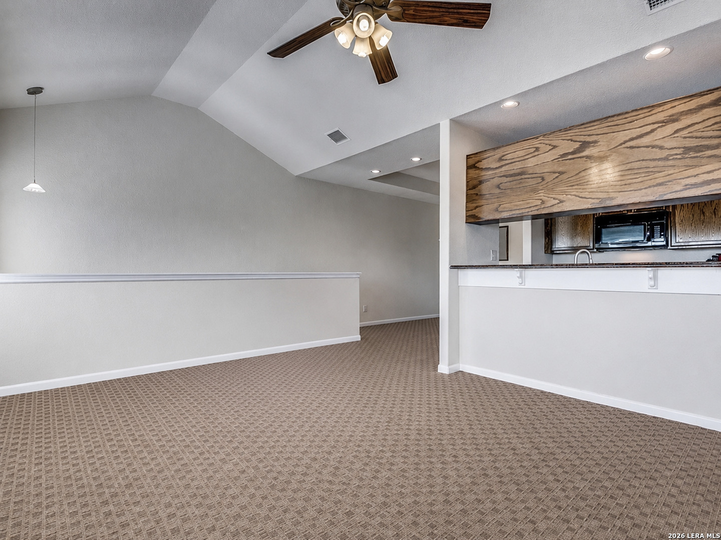 1271 E Common Street New Braunfels TX 78130