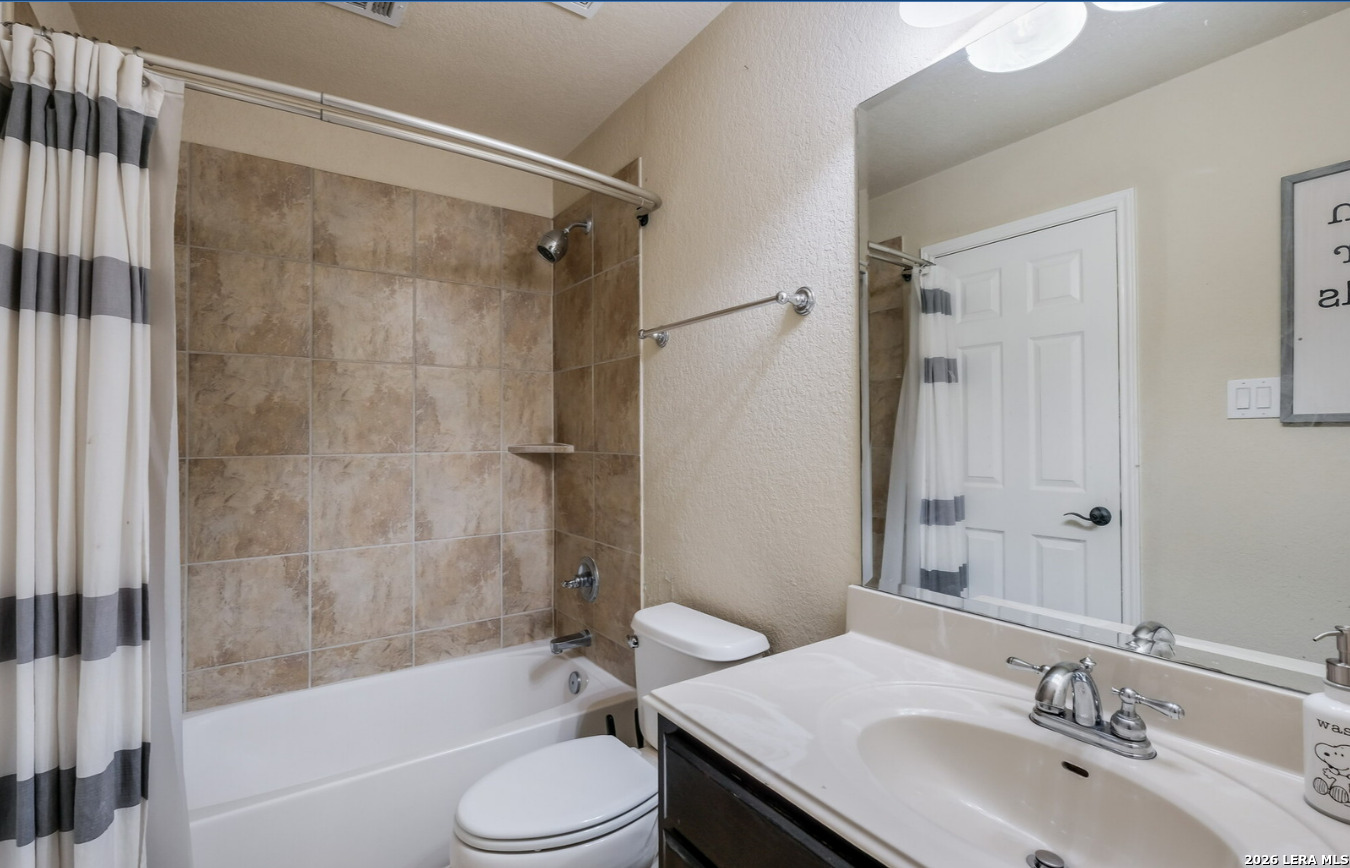 18211 Branson Falls San Antonio TX 78255
