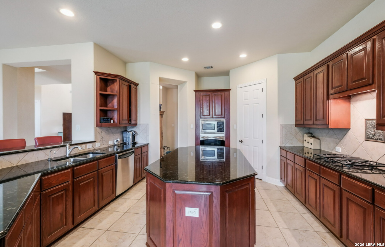 18211 Branson Falls San Antonio TX 78255