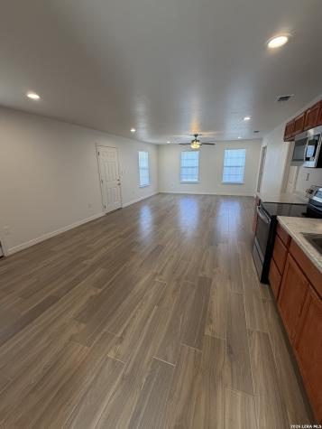 268 County Road 341 La Vernia TX 78121