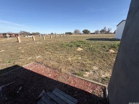 268 County Road 341 La Vernia TX 78121