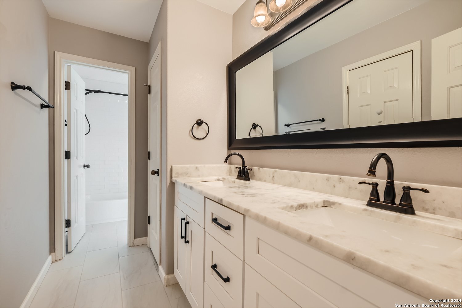 1754 Heavens Peak San Antonio TX 78258