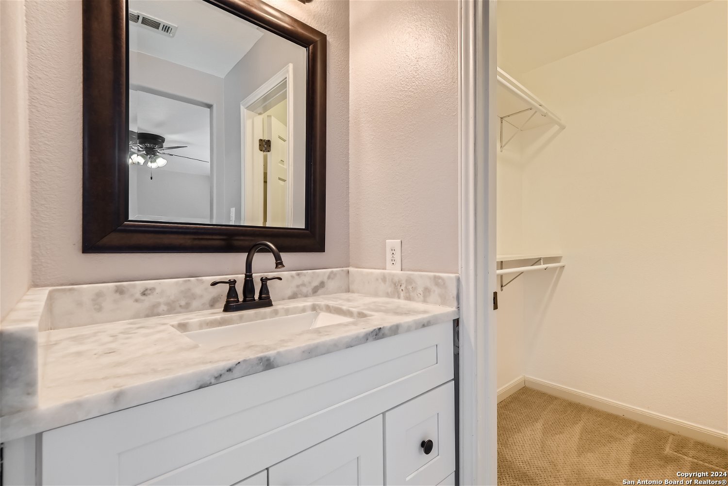 1754 Heavens Peak San Antonio TX 78258