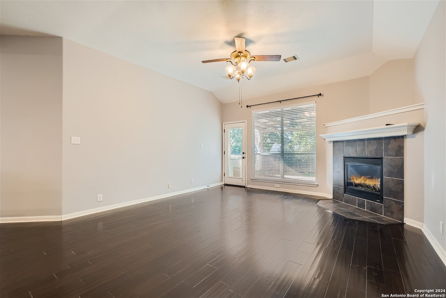 1754 Heavens Peak San Antonio TX 78258