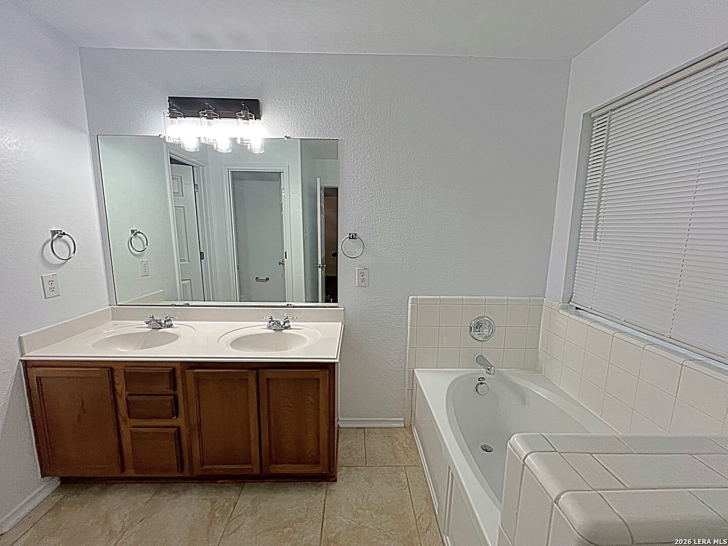 2119 Mobeetie Trail San Antonio TX 78245