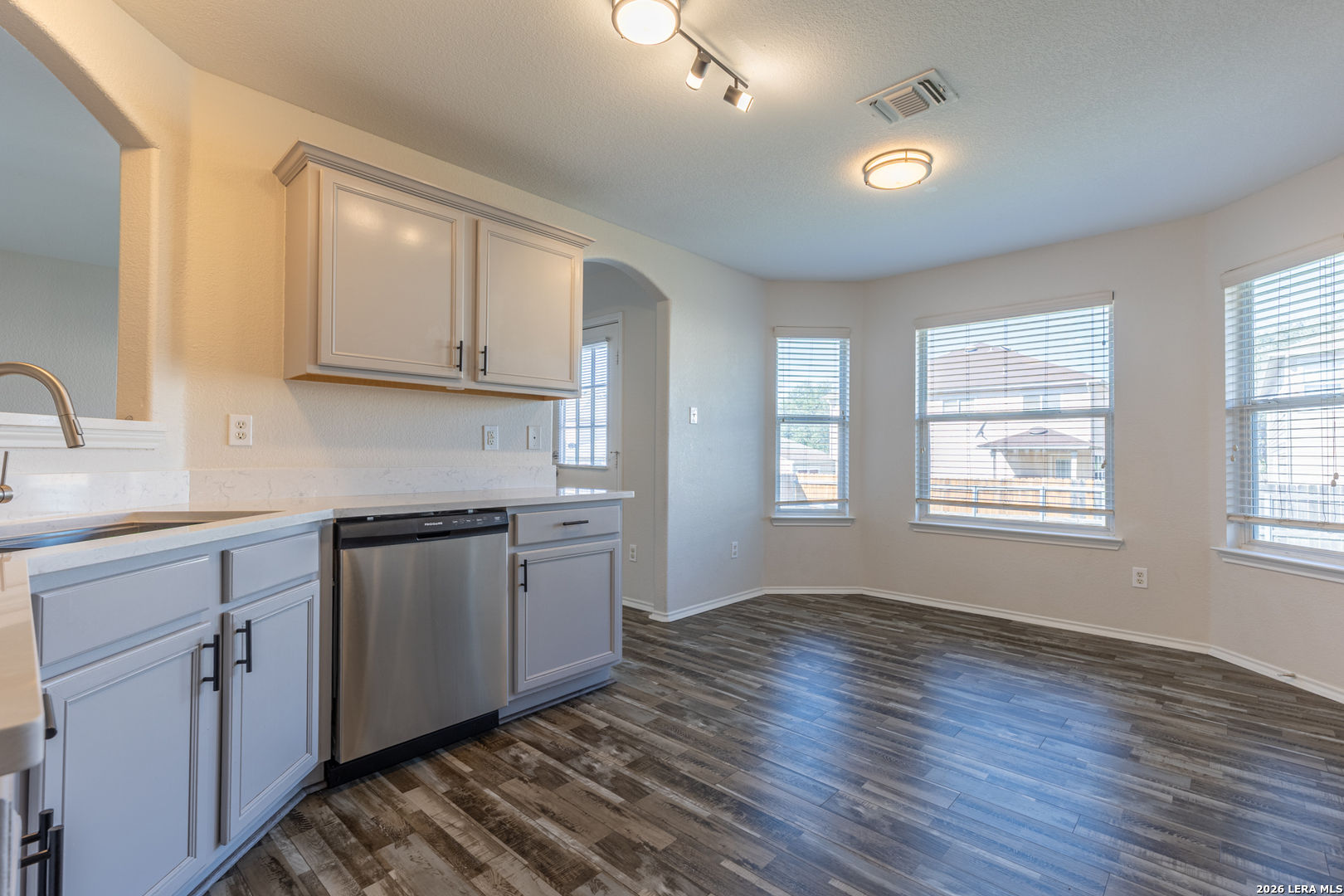 7623 Bismarck Lake Converse TX 78109
