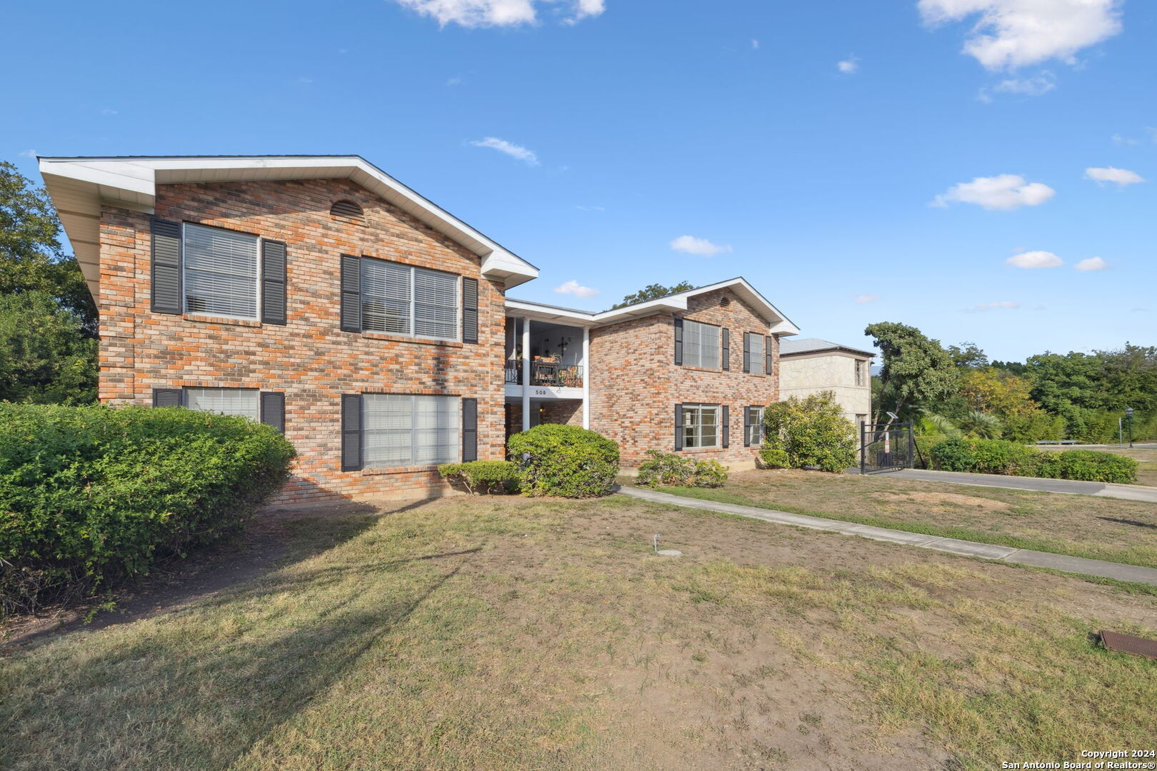 509 E Olmos Drive Olmos Park TX 78212