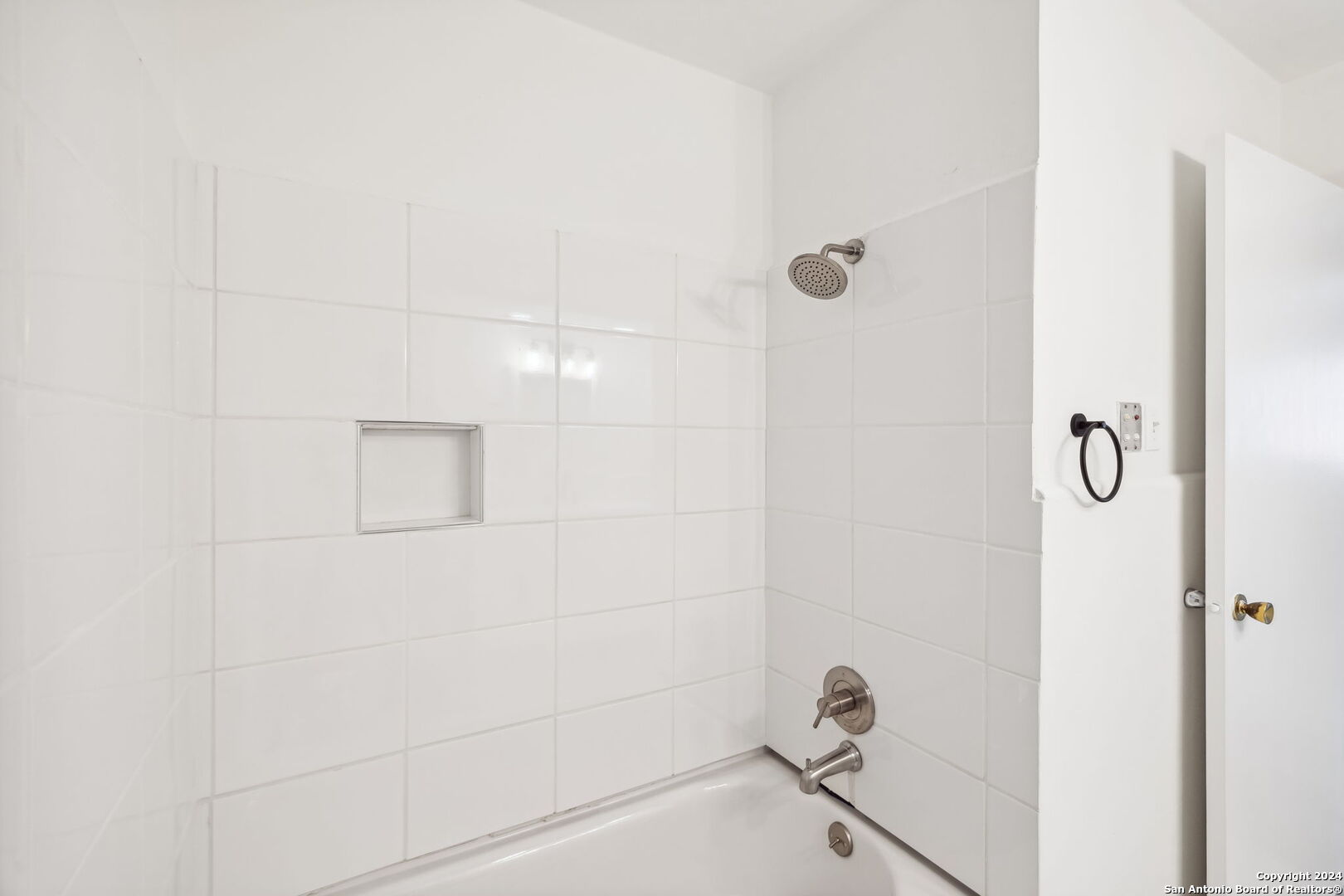 509 E Olmos Drive Olmos Park TX 78212