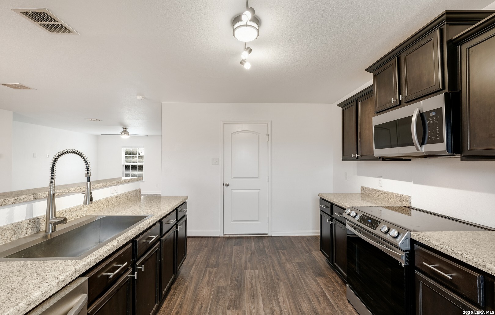 7322 Bowdre San Antonio TX 78252