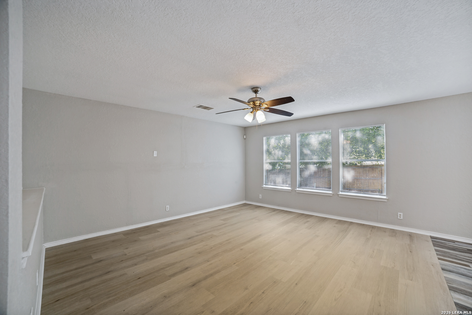 1515 Range Finder San Antonio TX 78245
