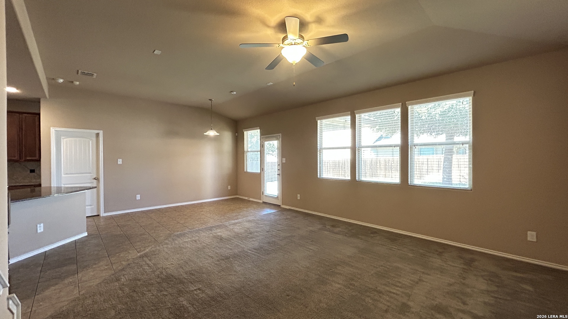 3739 Ox-eye Daisy San Antonio TX 78261