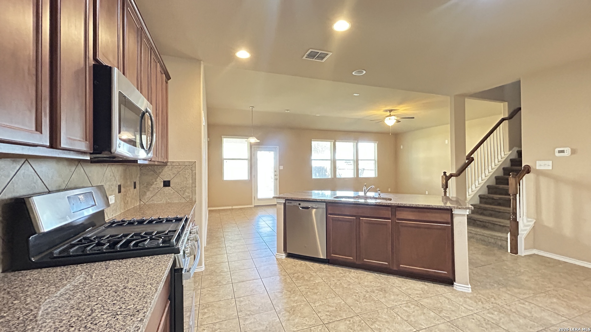 3739 Ox-eye Daisy San Antonio TX 78261