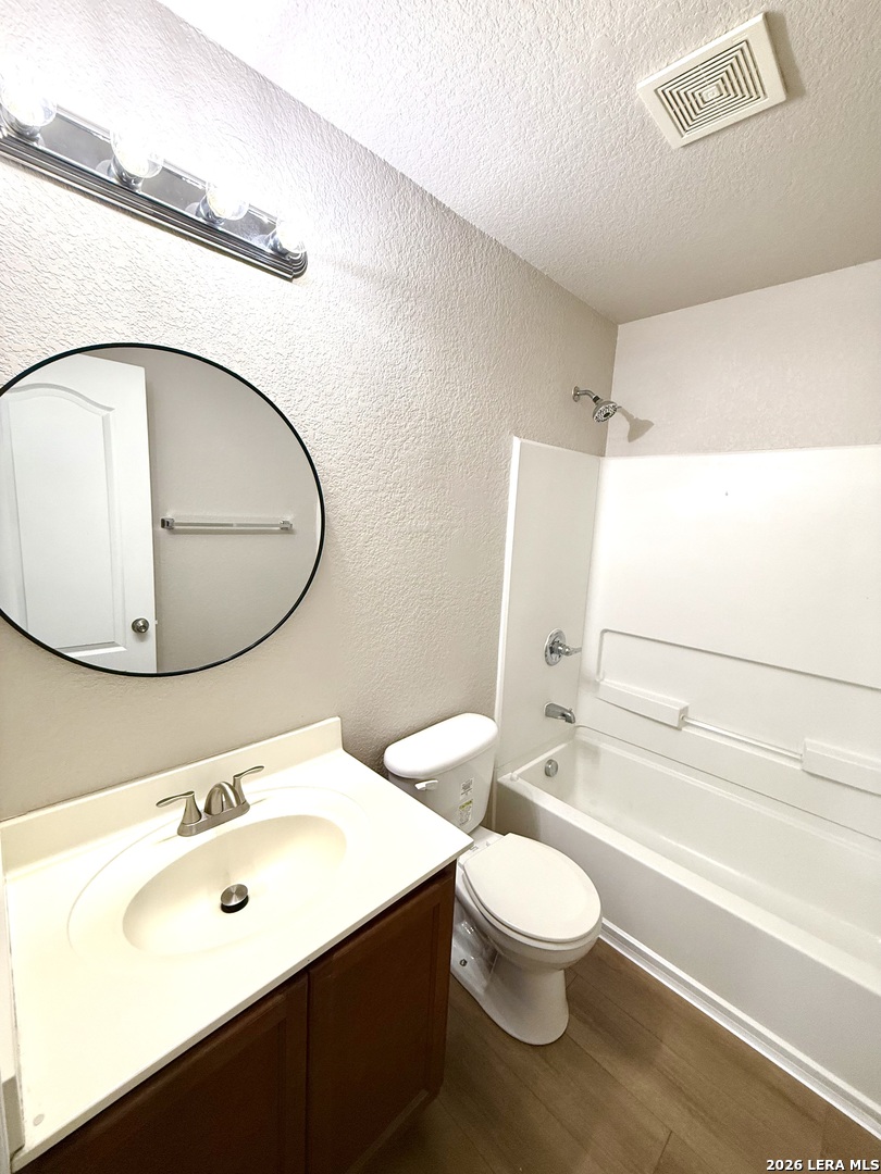 8315 Cenizo Pass San Antonio TX 78252