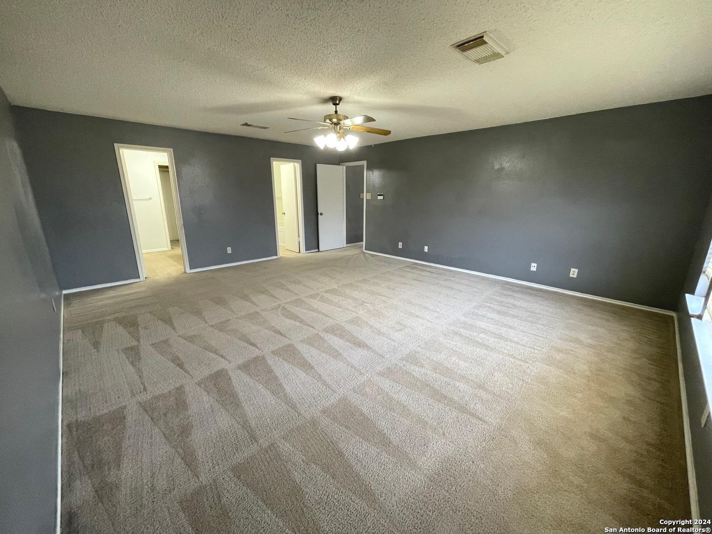22022 Pelican Creek San Antonio TX 78258