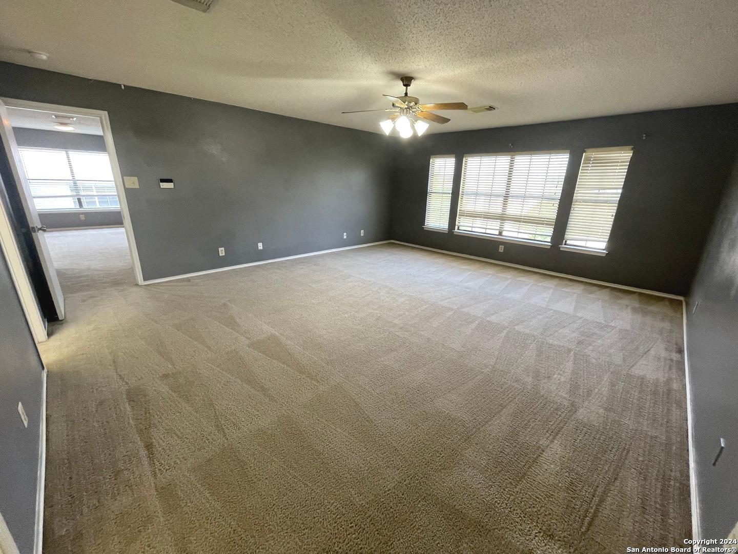 22022 Pelican Creek San Antonio TX 78258