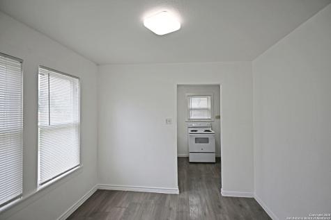 968 E Cedar Seguin TX 78155