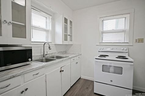 968 E Cedar Seguin TX 78155