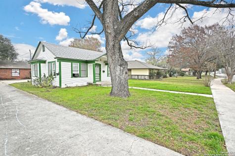 968 E Cedar Seguin TX 78155
