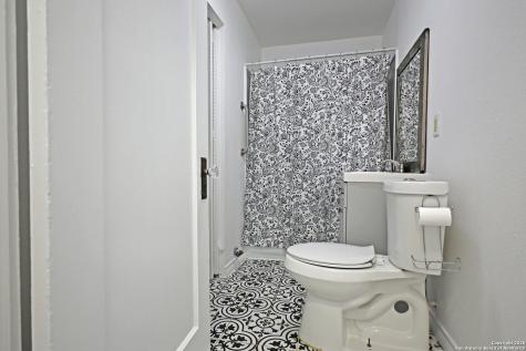 968 E Cedar Seguin TX 78155