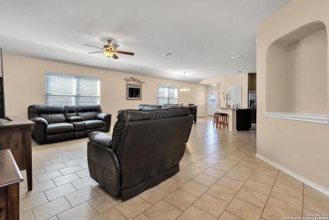 1703 Aspen Silver San Antonio TX 78245