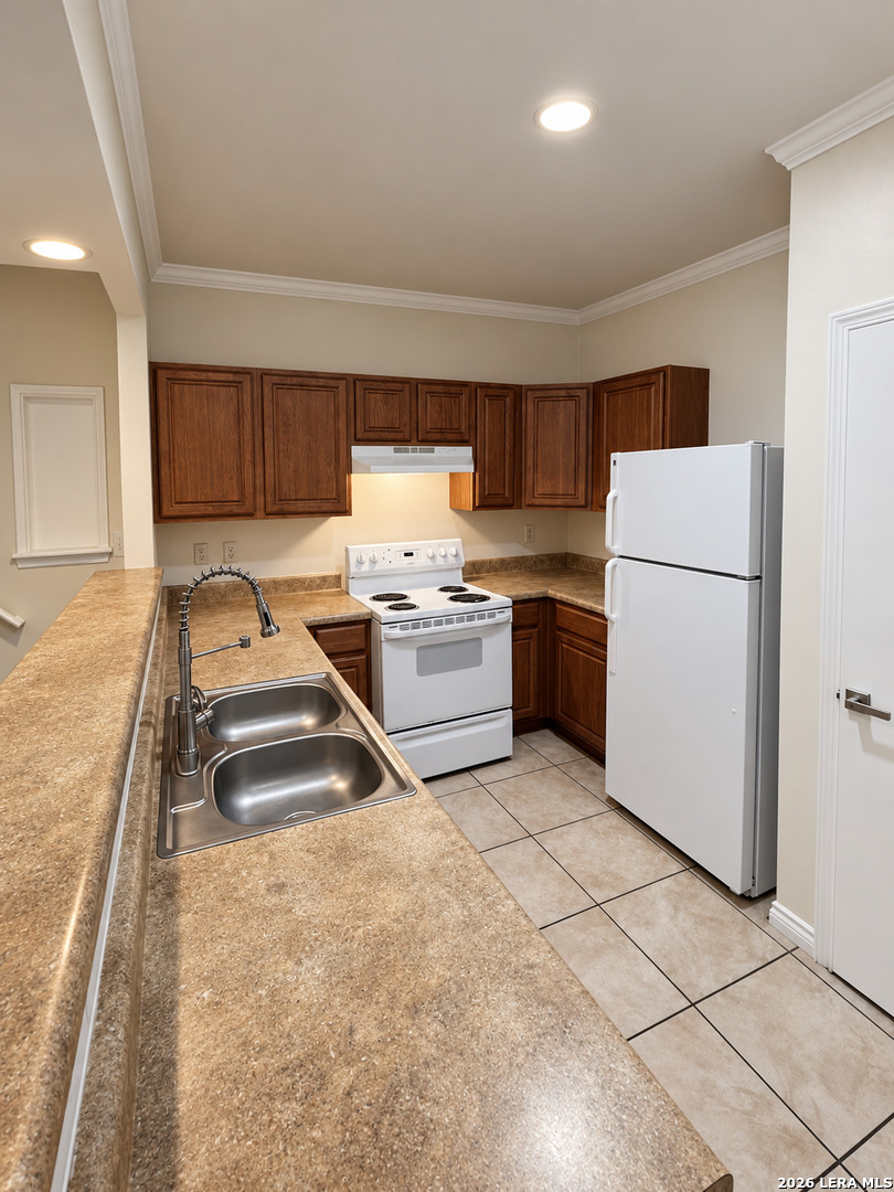 5007 Summit Wood San Antonio TX 78229
