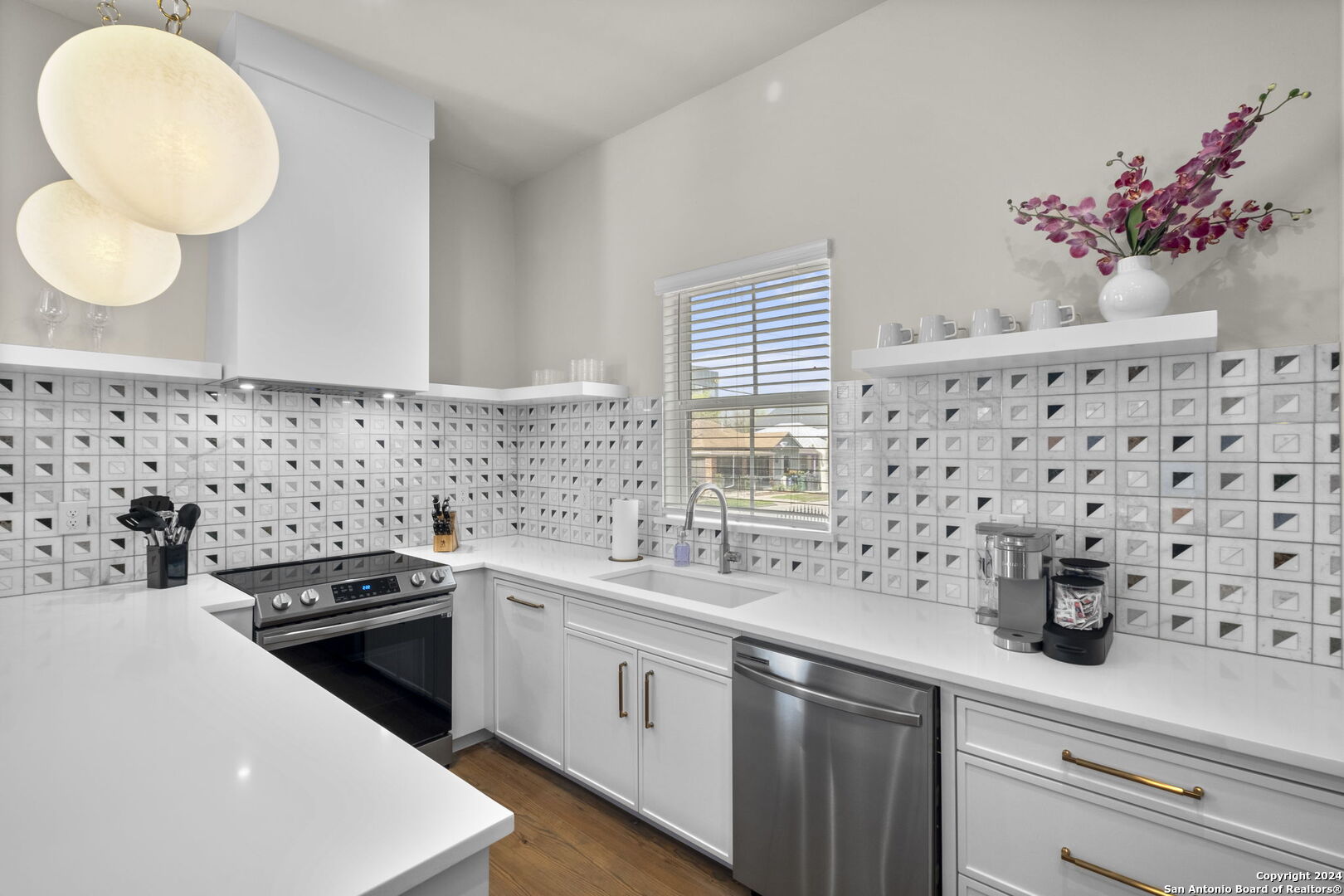 201 E Carson Street San Antonio TX 78208