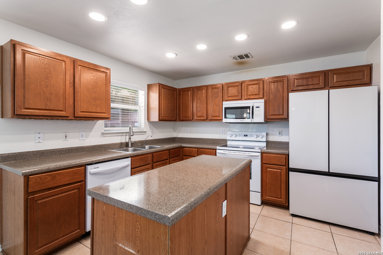 438 Leopard Claw San Antonio TX 78251