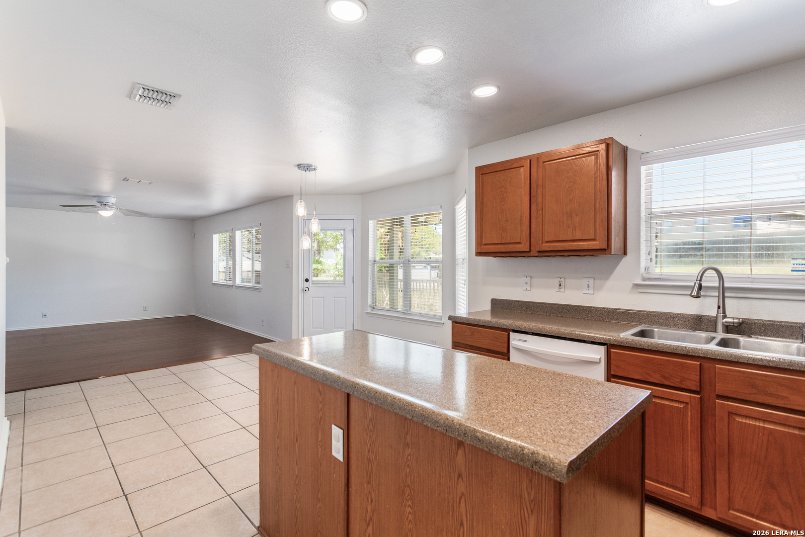 438 Leopard Claw San Antonio TX 78251