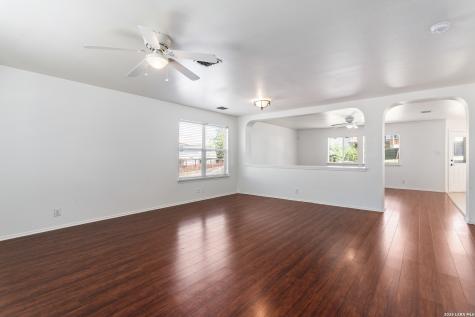438 Leopard Claw San Antonio TX 78251