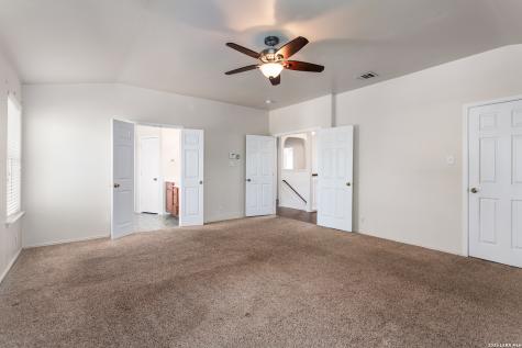438 Leopard Claw San Antonio TX 78251