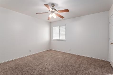 438 Leopard Claw San Antonio TX 78251